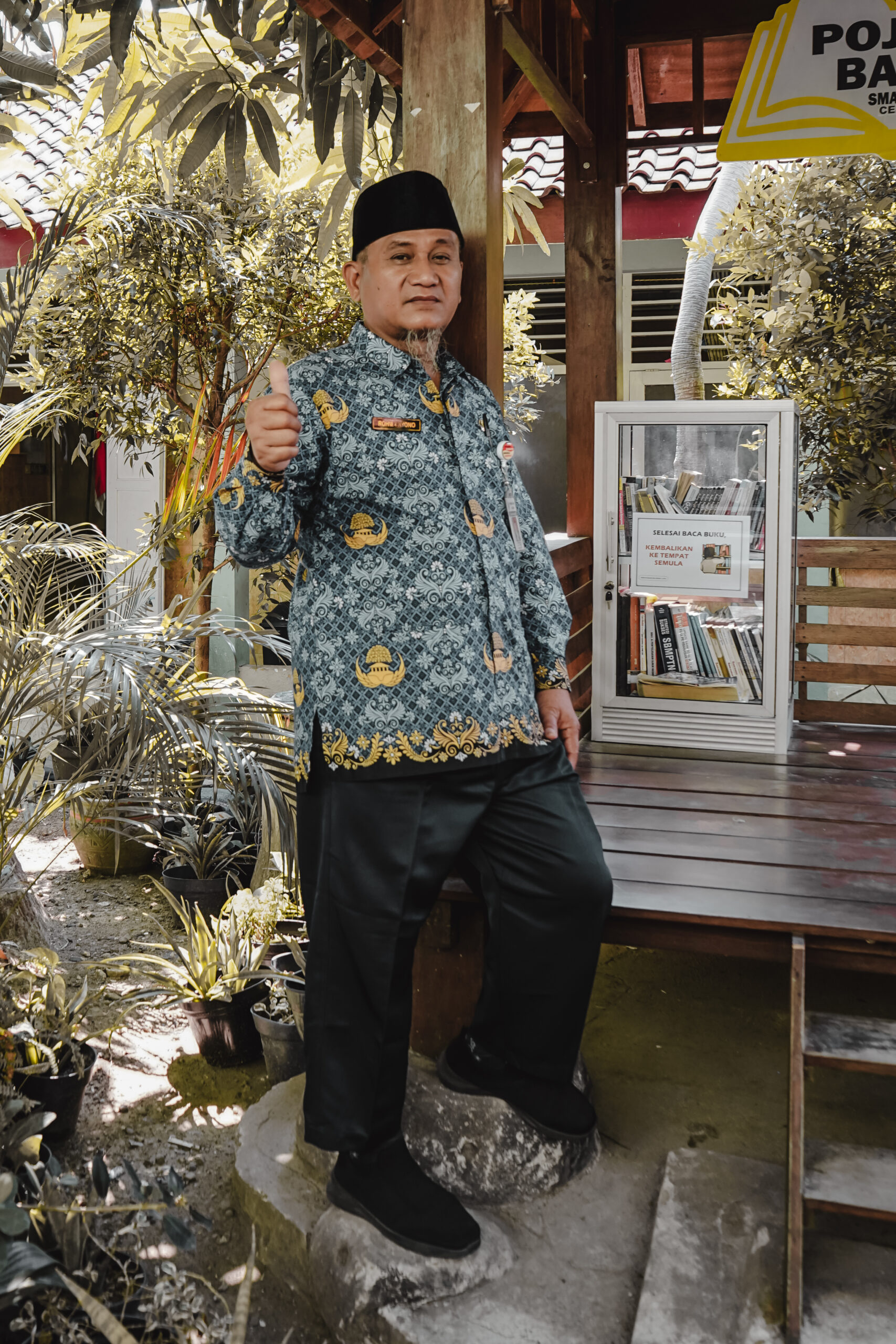 Drs. Rohmadiyono